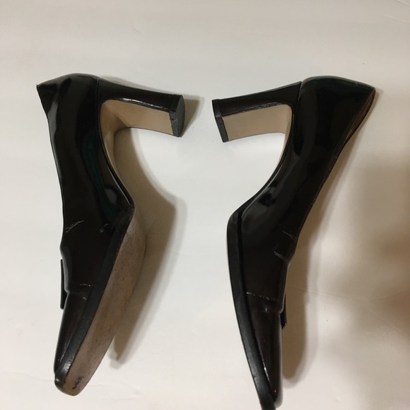 Escada Granite Pumps Size 7 1/2 B W/ Metal Front - Picture 3 of 8